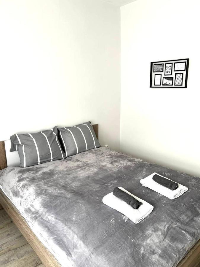 Apartment Solidarnosci, Metro, Wi-Fi, Tv, Youtube - By Hik Apartments Warsaw Exterior photo